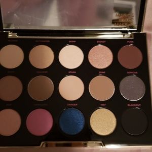 Brand new urban decay gwen Stefani palette